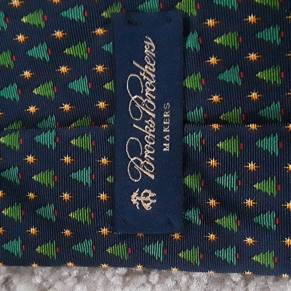 Brooks Brother tie man - Picture 4 of 7